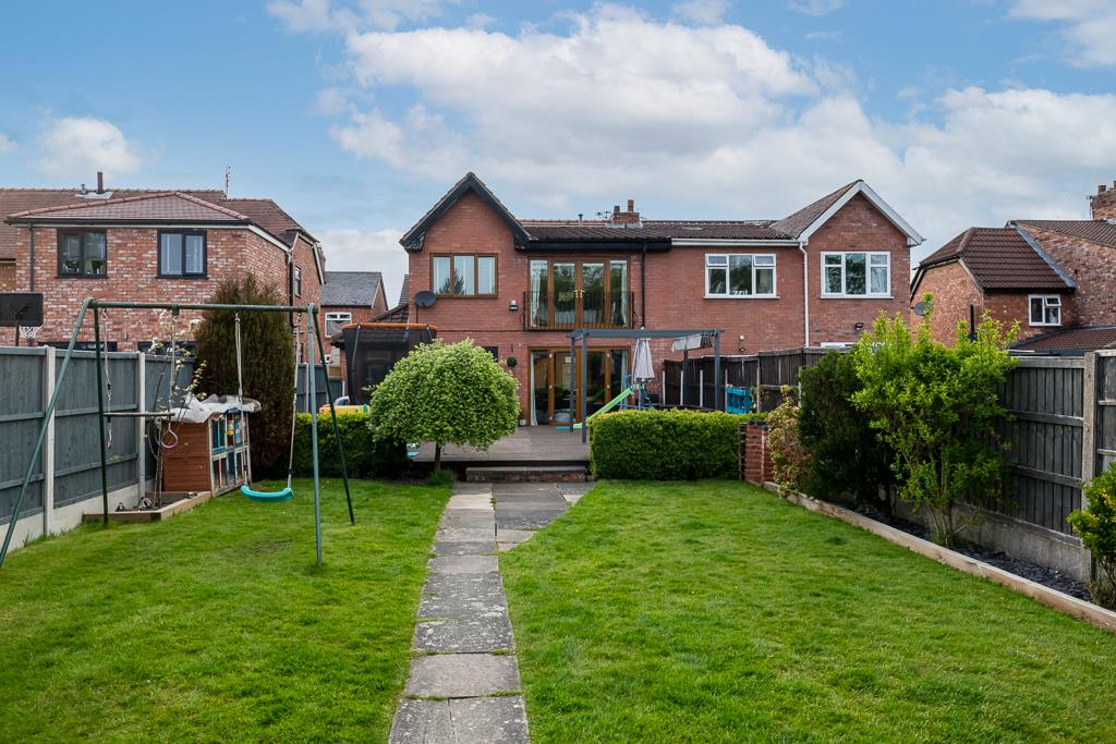 Gladstone Street, Winsford CW Estate Agents